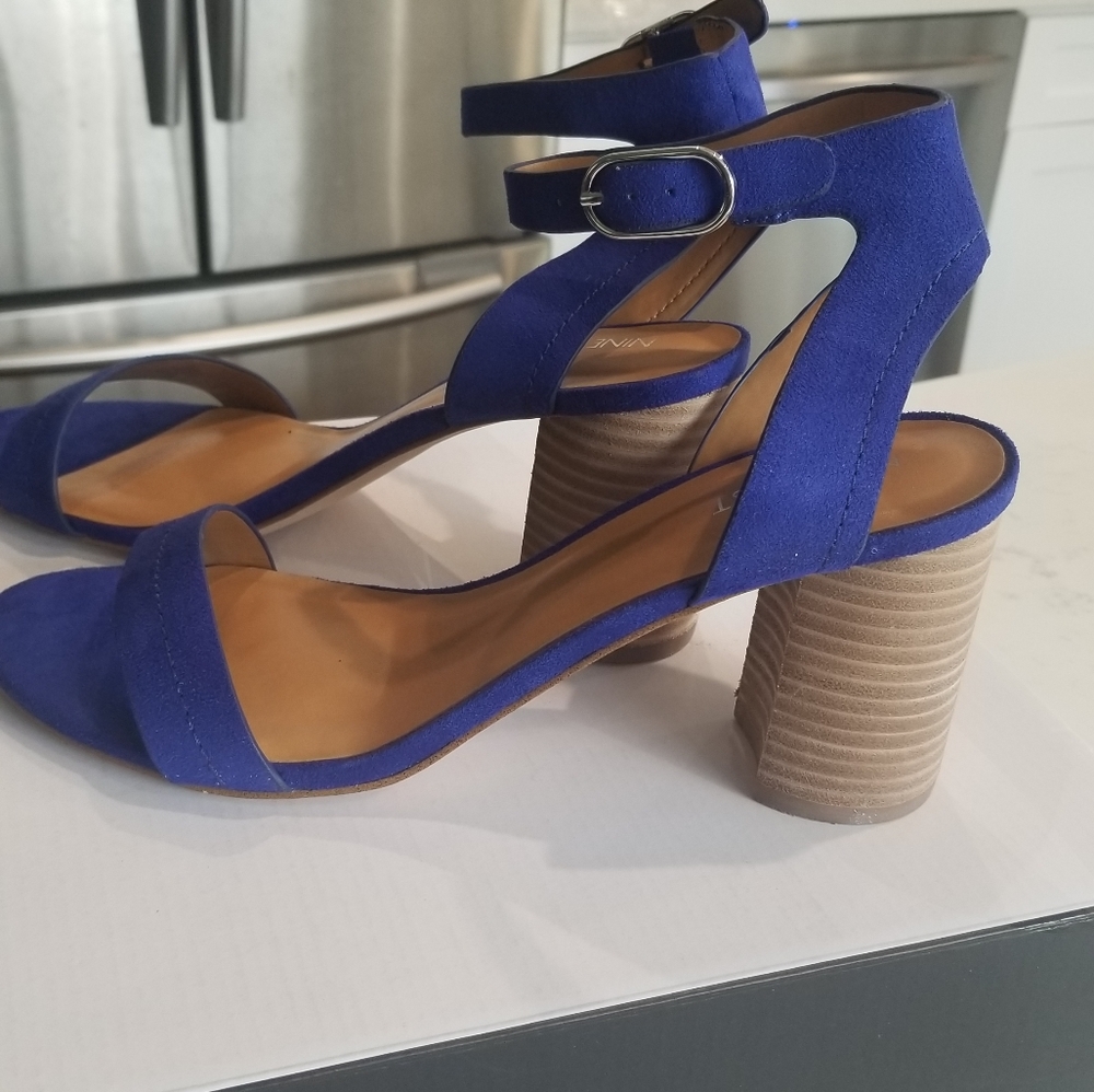 NWOB 10M Nine West Sindie2 Colbalt Blue Heels